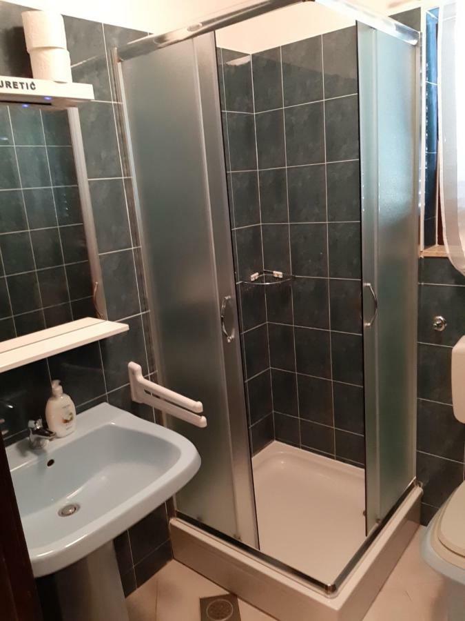Apartments Juretic Drenje  Zewnętrze zdjęcie